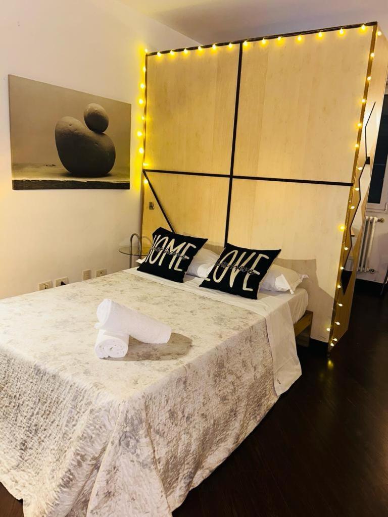 Easy Room Italy Prada มิลาน ภายนอก รูปภาพ
