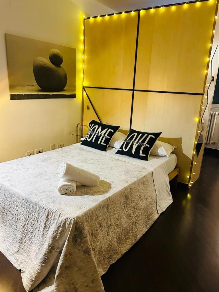 Easy Room Italy Prada มิลาน ภายนอก รูปภาพ